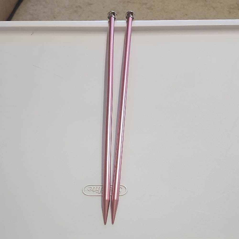 Aluminum Metal Size 11 Rose Pink Knitting Needles